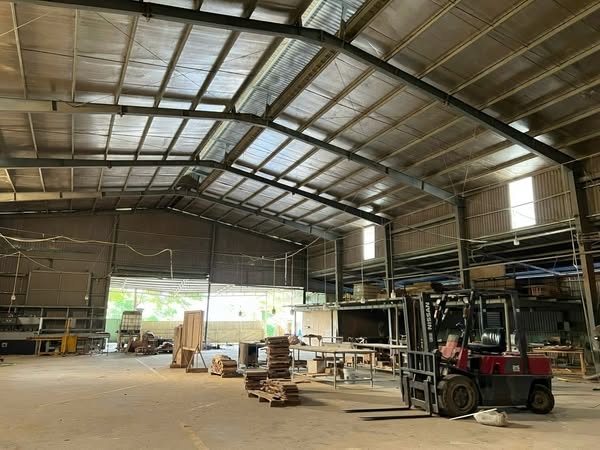 XƯỞNG CHO THUÊ .TÂN UYÊN .BÌNH DƯƠNG Diện tích xưởng 2100m2